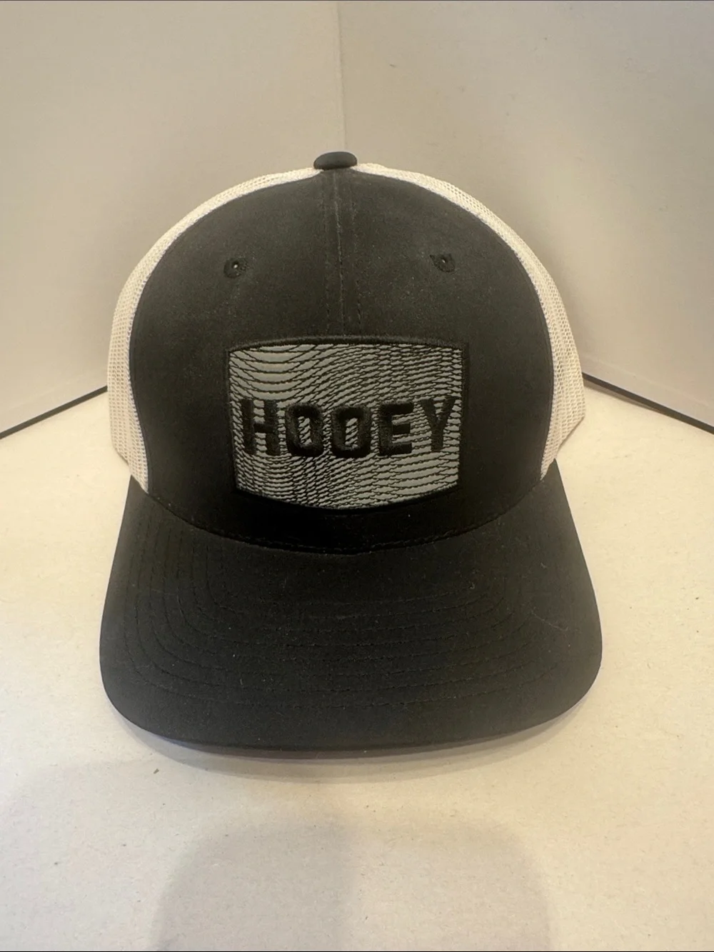 Hooey Black and White Hat